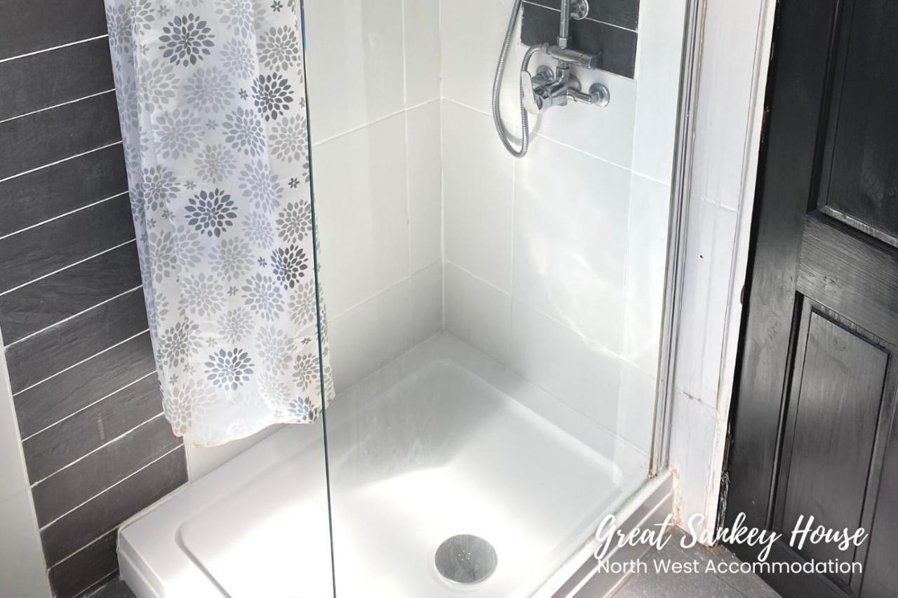 Great Sankey Serviced Accommodation Warrington Zewnętrze zdjęcie